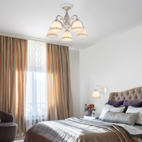 Потолочная люстра Eurosvet Campina 60107/5 белый с золотом a045771 