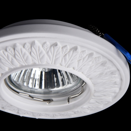 Встраиваемый светильник Maytoni Gyps Classic DL280-1-01-W 