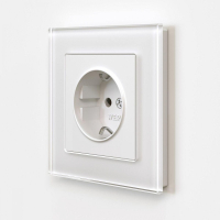 Розетка с заземлением и шторками (белый матовый) Werkel W1171161