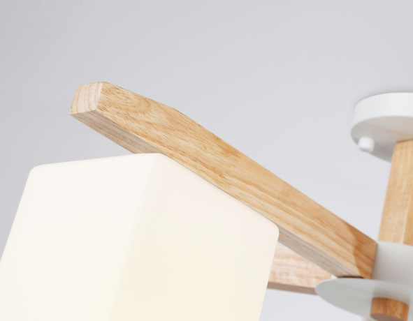 Потолочная люстра с лампочками Ambrella light TR83118+Lamps 