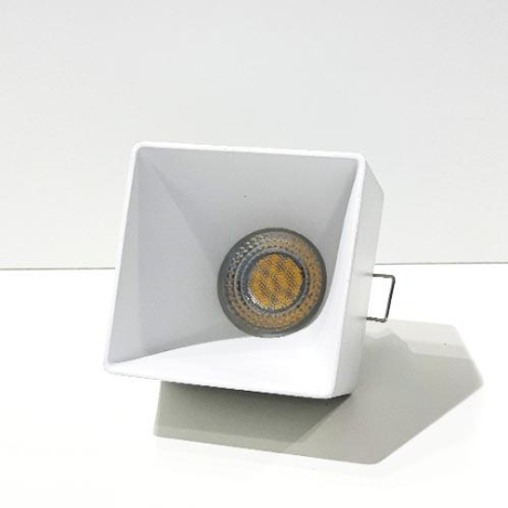 Светильник точечный с Led лампочками в комплекте Italline DL 3024 white+Lamps 