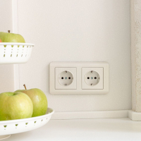 Розетка с заземлением (перламутровый рифленый) Werkel W1171013