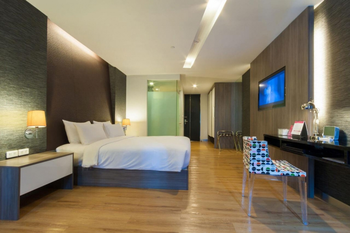 Бра со светодиодной лампочкой E14, комплект от Lustrof. №95164-622726 