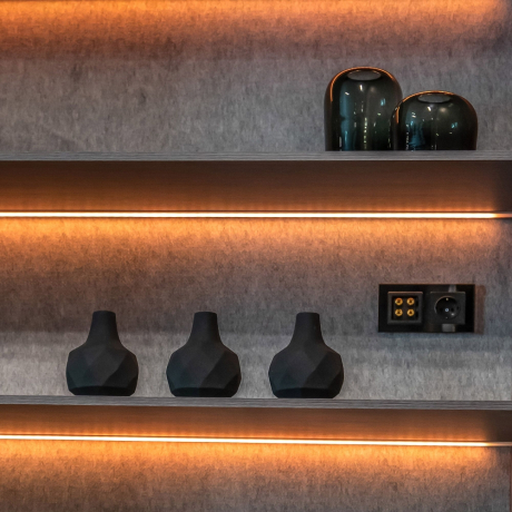 Розетка с заземлением и со шторками, без рамки Werkel черный матовый W1171108