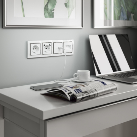 Рамка на 4 поста (белый/хром) Werkel W0041901