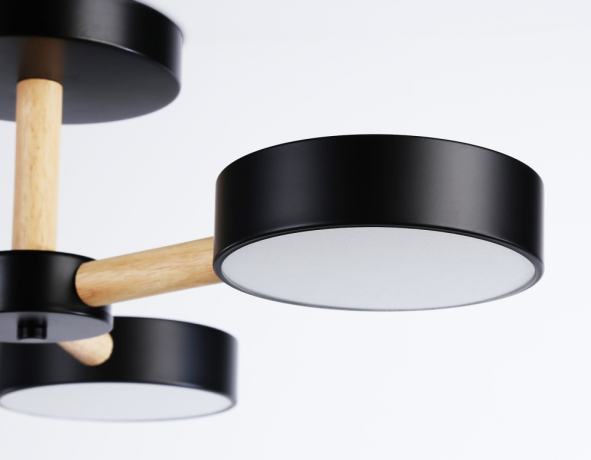 Потолочный светодиодный светильник с пультом Ambrella light COMFORT LineTechFL4823 