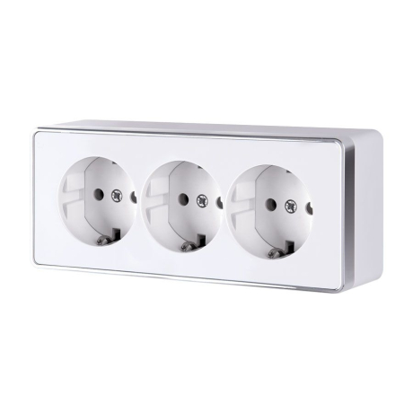 Розетка тройная с заземлением и шторками Gallant (белая) Werkel W5073101