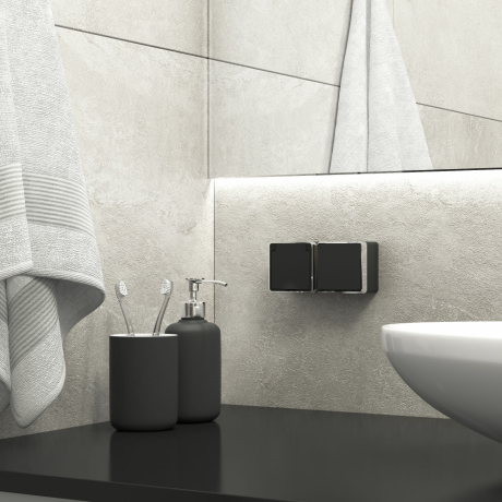 Розетка влагозащищенная с заземлением и со шторками с крышкой Werkel Gallant (черный/хром) W5071235